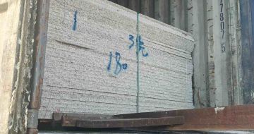 泸州 芝麻白花岗岩石材3.0公分光面毛板装柜出货