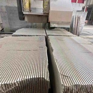 泸州 车间生产日常，黄金麻白麻花岗岩