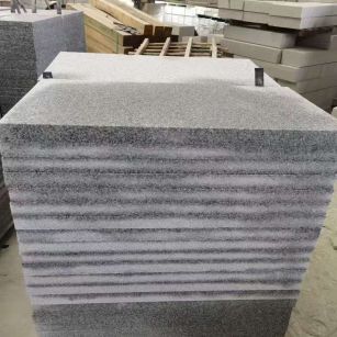 泸州 芝麻白5公分火烧地铺成品，900*400，规格可定制