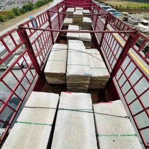 泸州 黄金麻花岗岩荔枝面，光面毛板装车完成