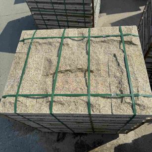 泸州 黄金麻花岗岩石材自然面蘑菇石成品