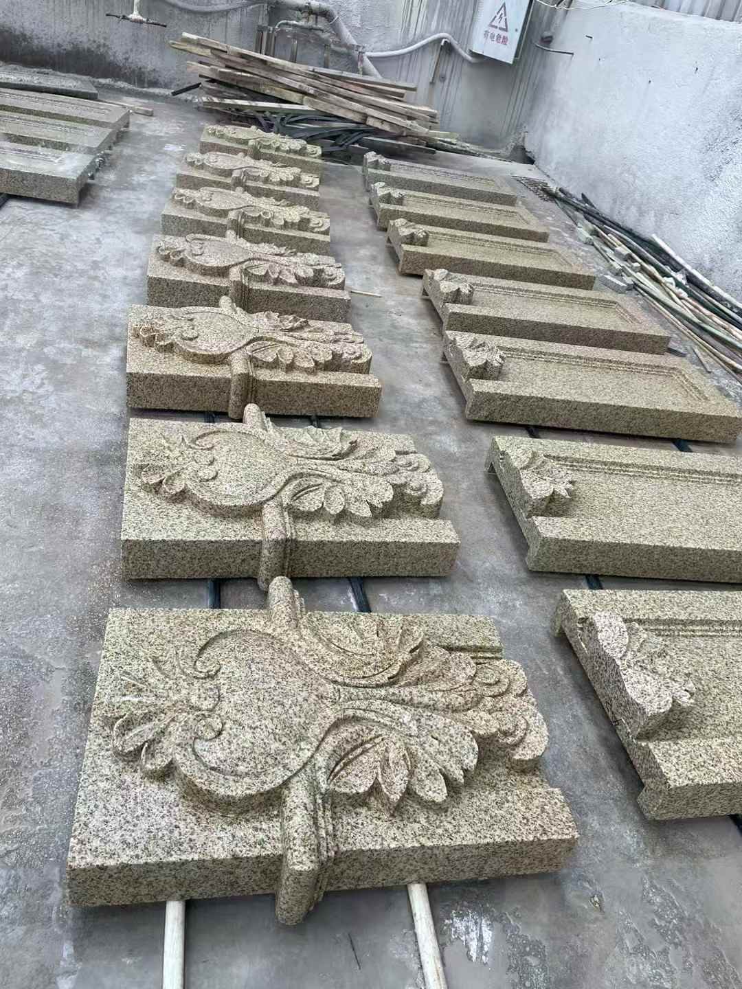 泸州 黄金麻花岗岩别墅外墙雕刻板