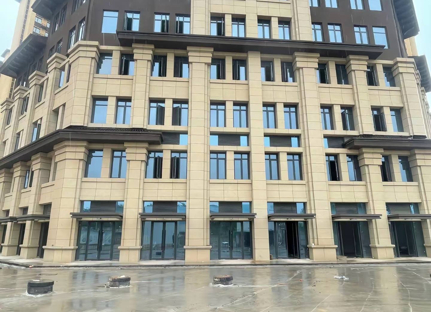 泸州 黄金麻花岗岩荔枝面小区外墙干挂