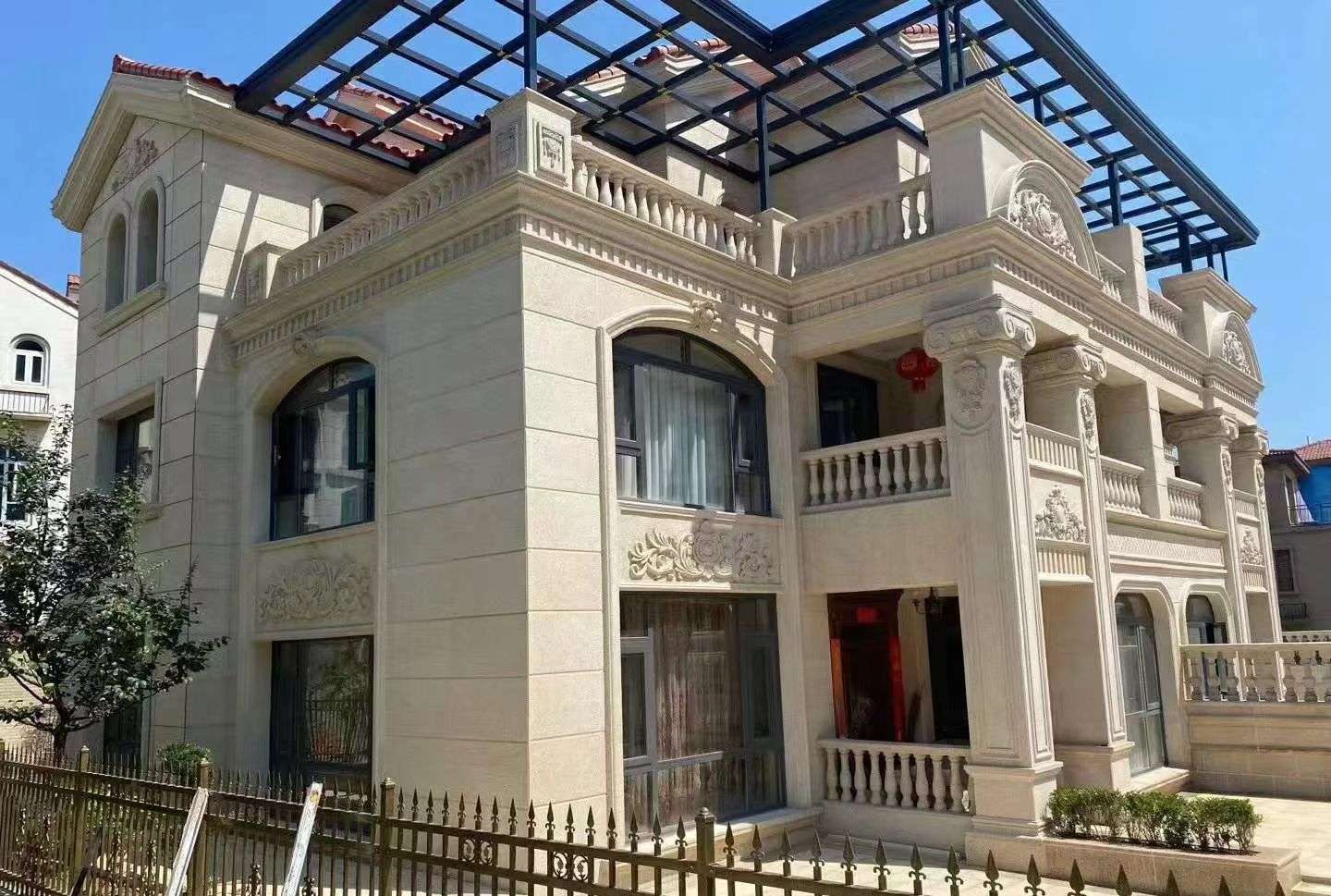 泸州 黄金麻花岗岩荔枝面别墅外墙干挂