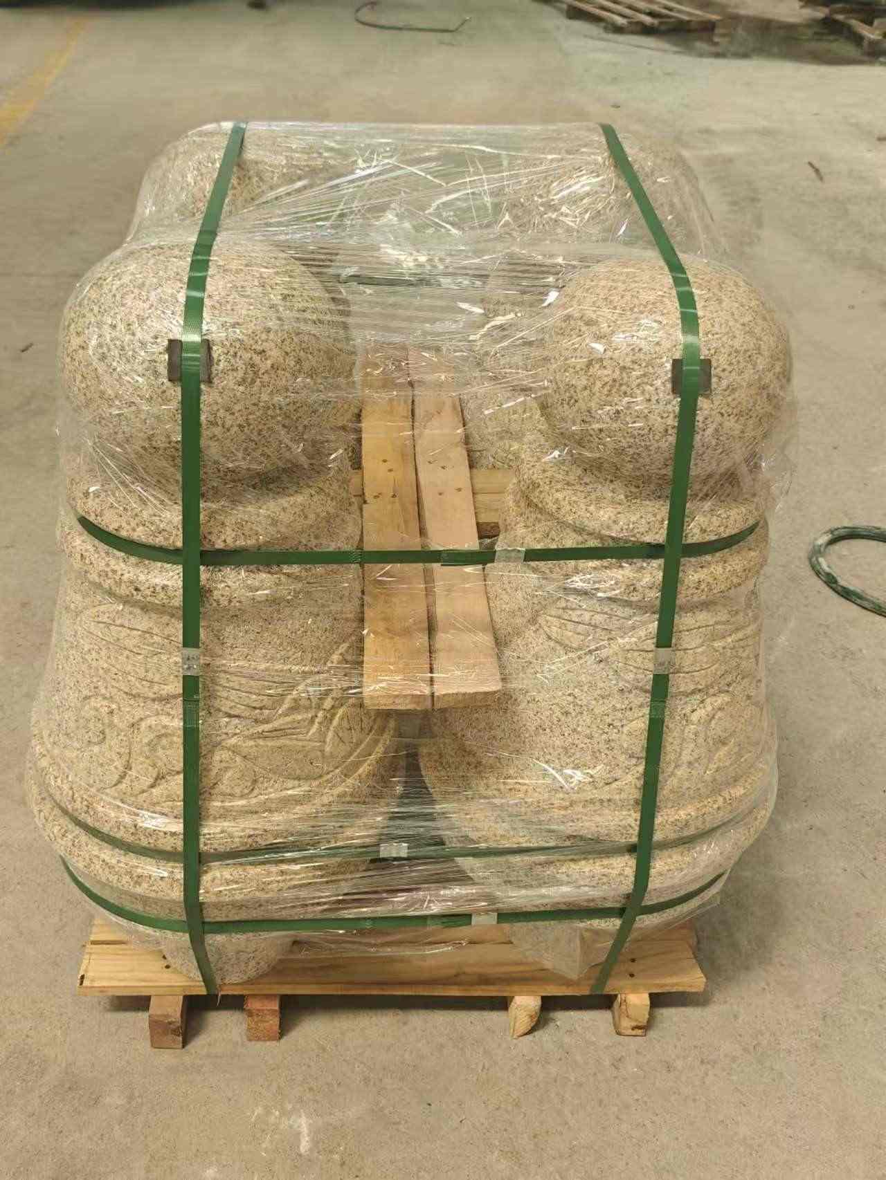 泸州 黄金麻异形定制雕花——棒棒糖挡车柱