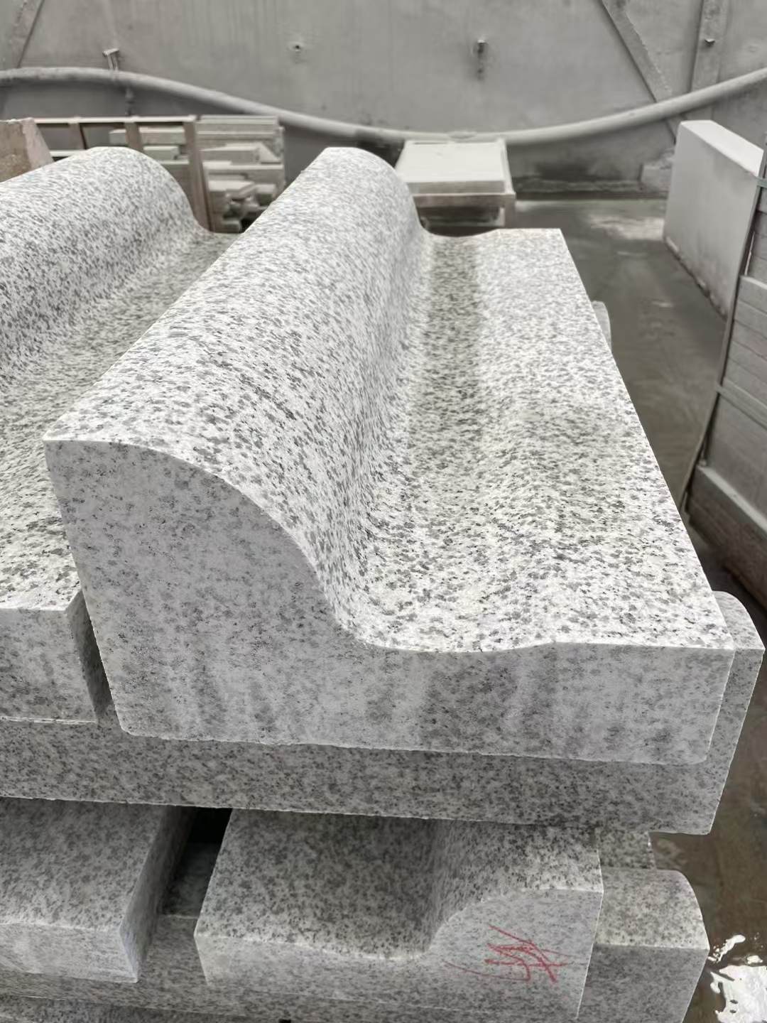 泸州 白麻花岗岩S型路沿石，路侧石，马路牙子等