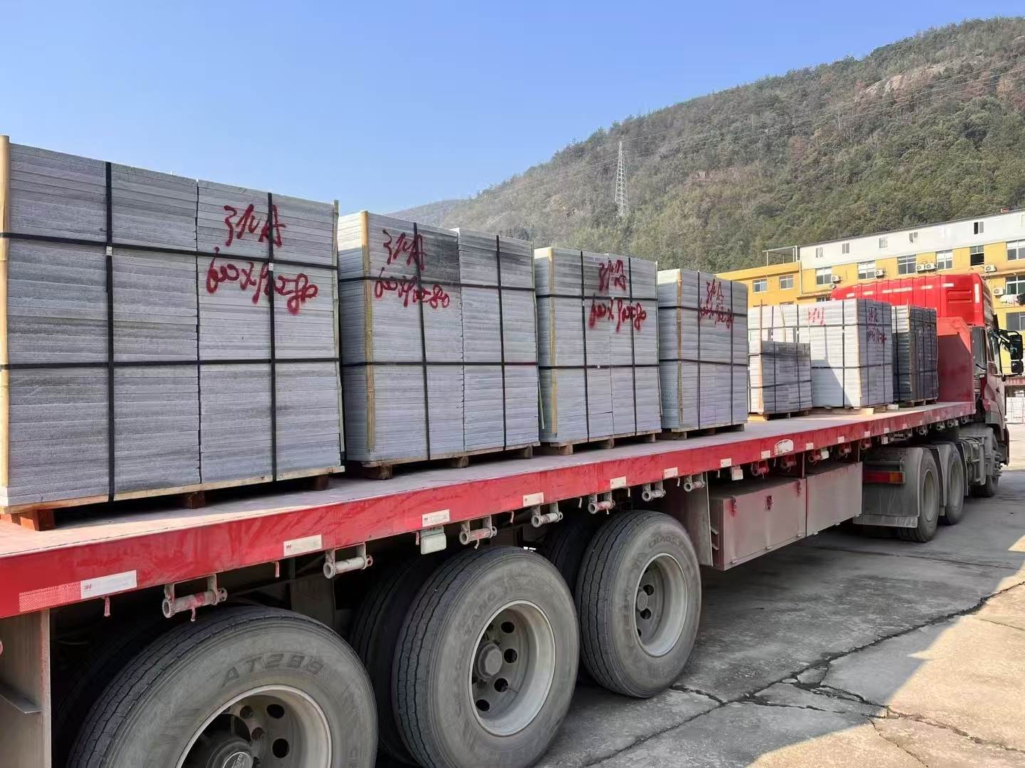 泸州 芝麻灰地铺石出货日常