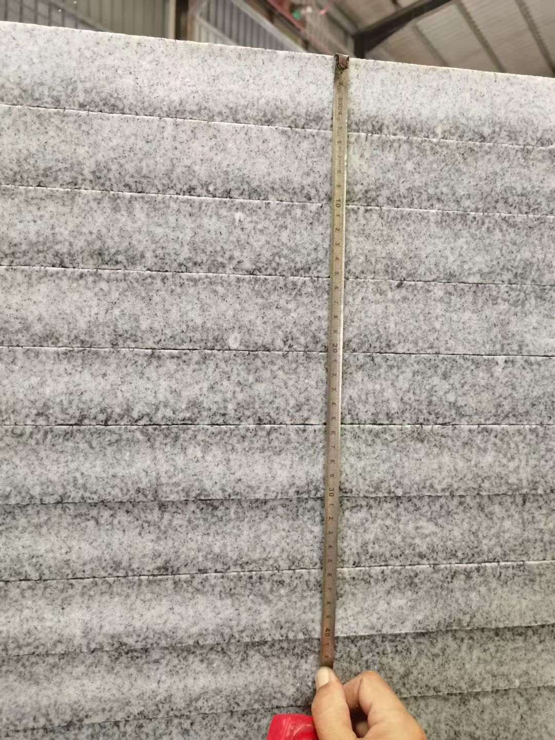 泸州 芝麻白火烧成品厚薄均匀，B料价格接近A料质量