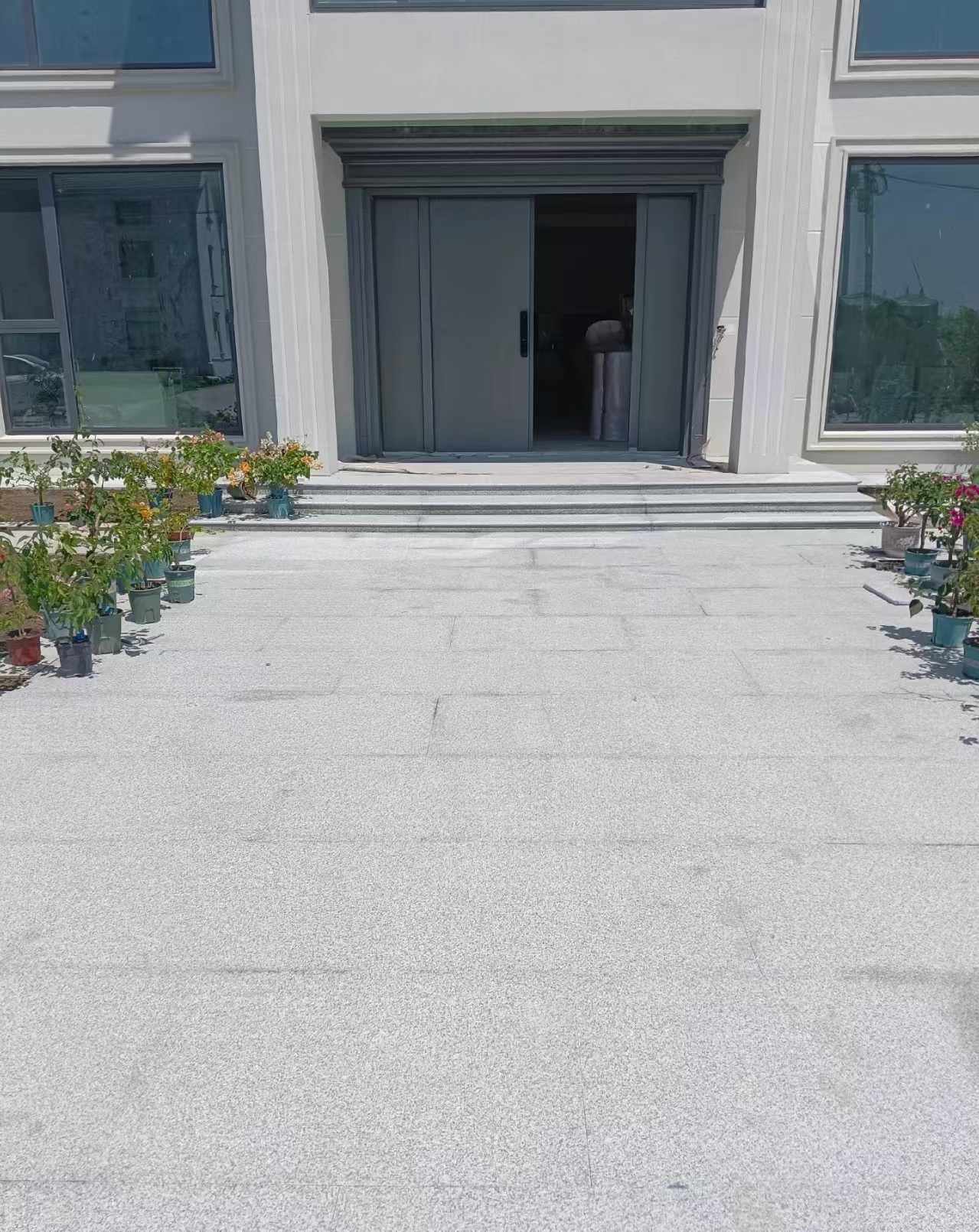 泸州 芝麻白花岗岩地铺石地面铺装