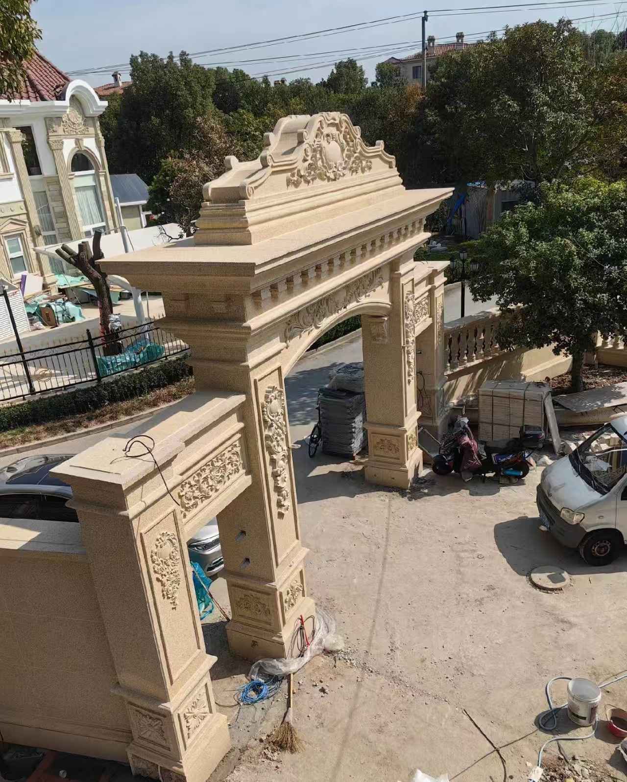 泸州 黄金麻荔枝面花岗岩别墅门楼