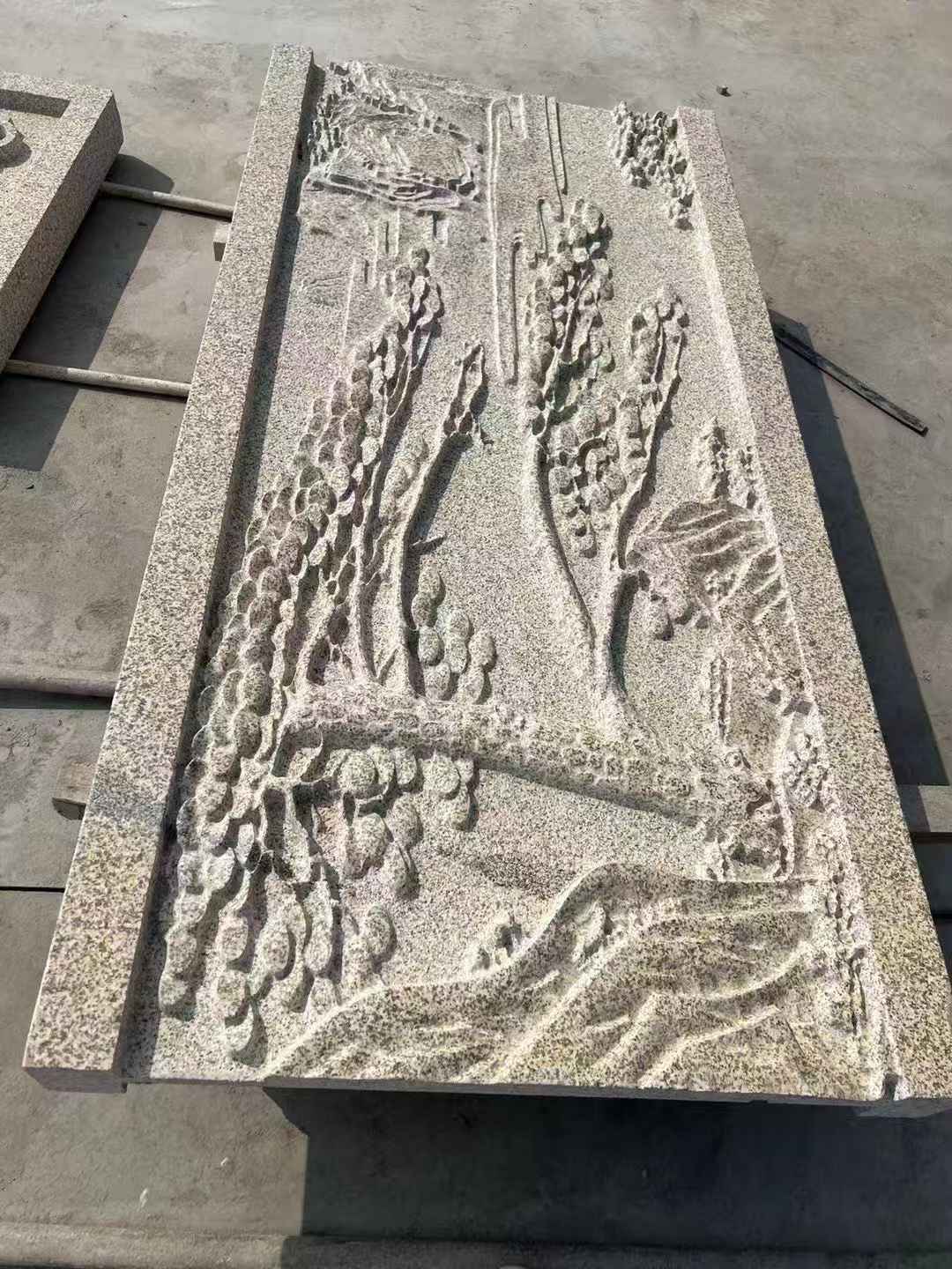 泸州 黄金麻雕刻板浮雕迎客松