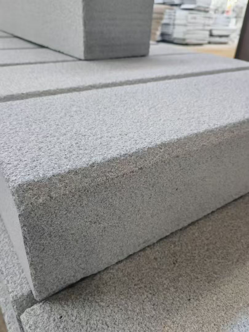 泸州 芝麻灰荔枝面路沿石